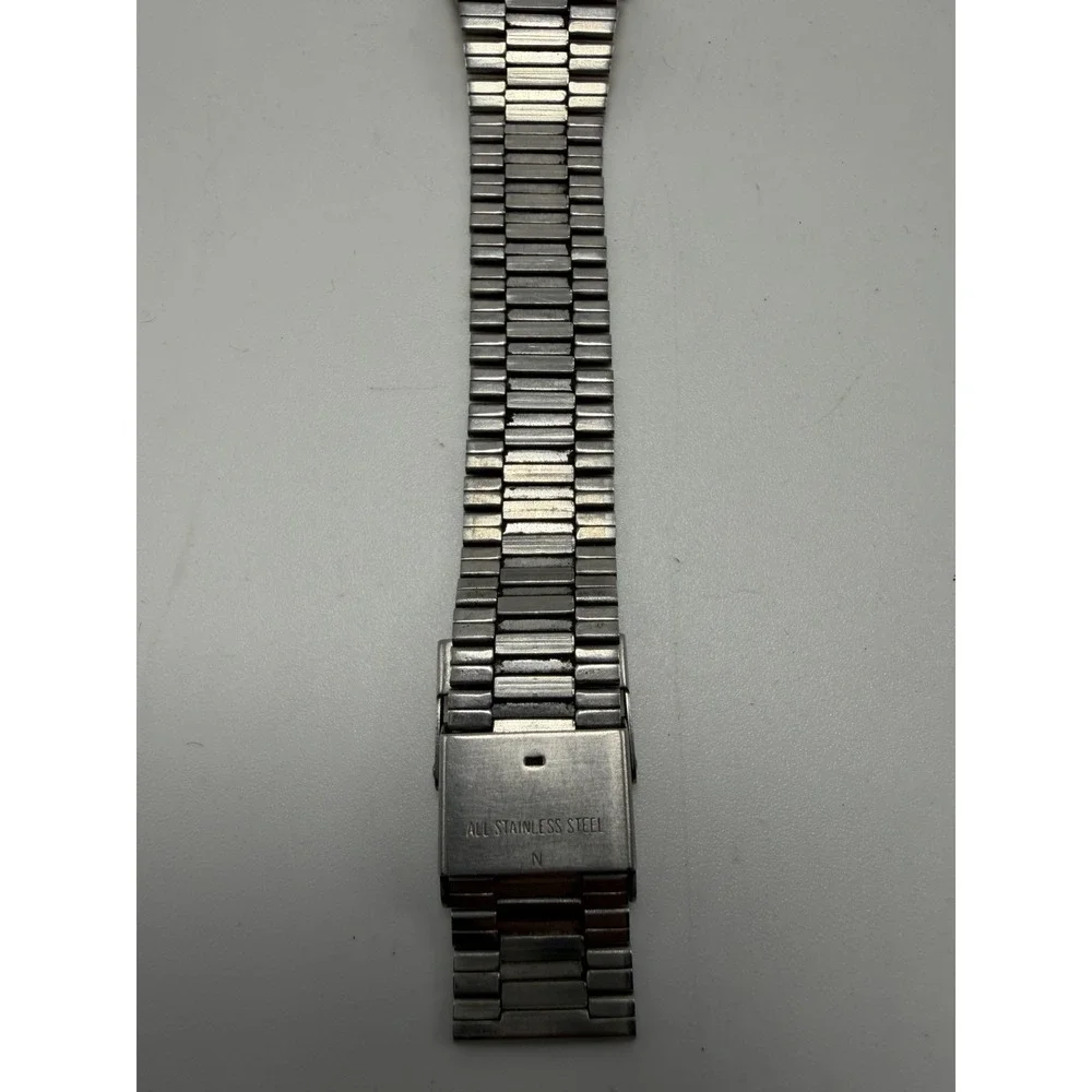 Citizen 3220-949382 New Battery Unisex‎ Watch 26MM 8